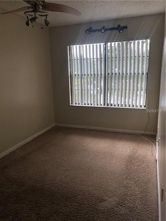 В аренду: $1,850 (3 спален, 2 ванн, 1378 Квадратных фут)