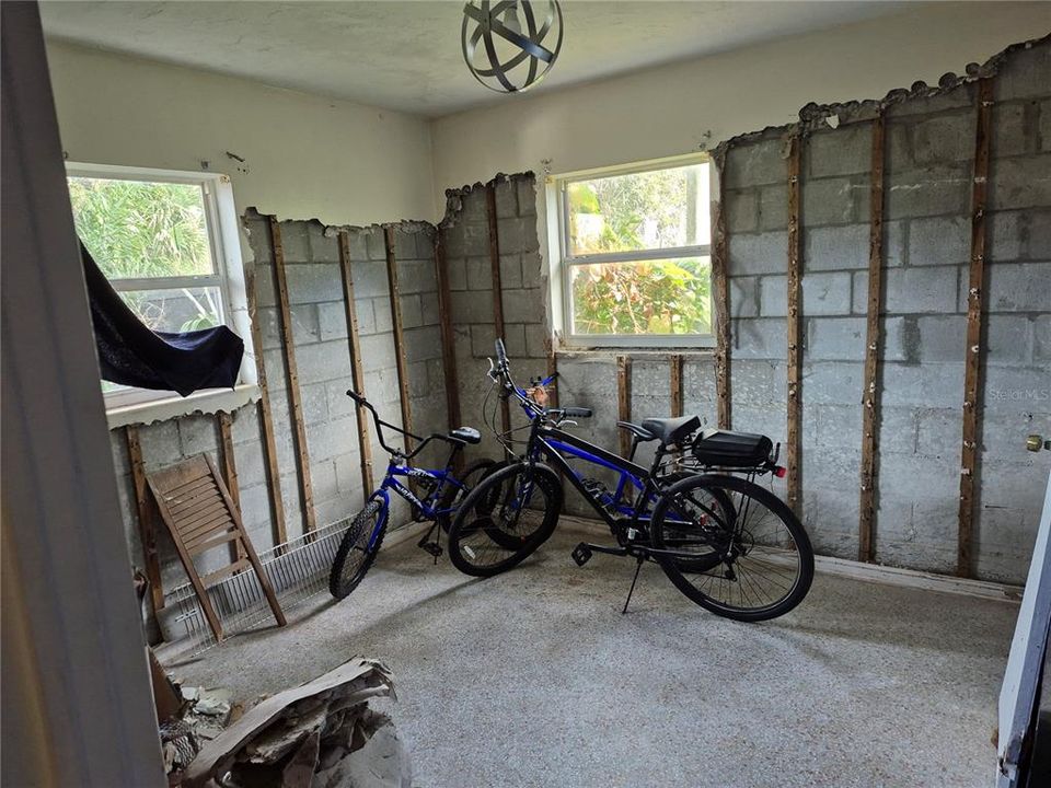 На продажу: $110,000 (3 спален, 2 ванн, 1148 Квадратных фут)