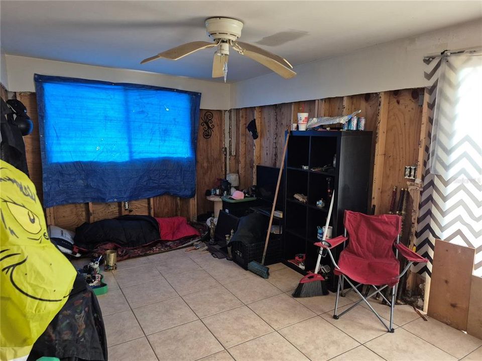 На продажу: $110,000 (3 спален, 2 ванн, 1148 Квадратных фут)