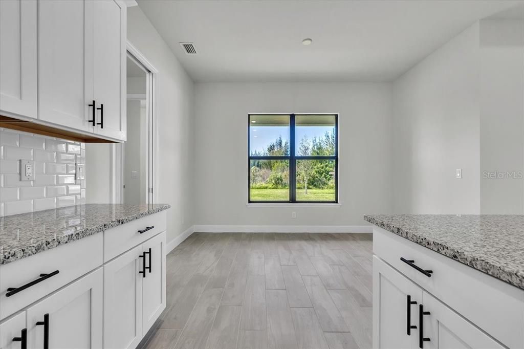 For Sale: $484,900 (3 beds, 2 baths, 2089 Square Feet)