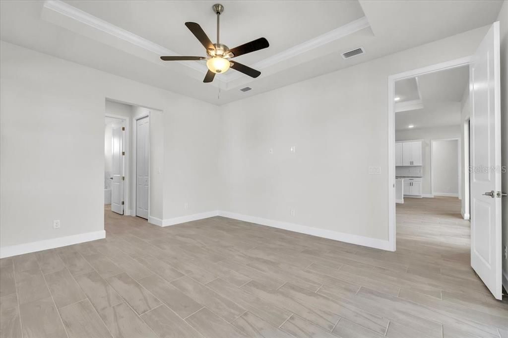 For Sale: $484,900 (3 beds, 2 baths, 2089 Square Feet)