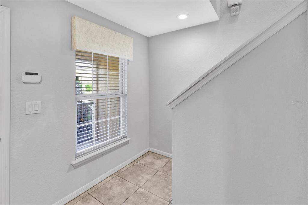 待售: $275,000 (3 贝兹, 2 浴室, 1801 平方英尺)