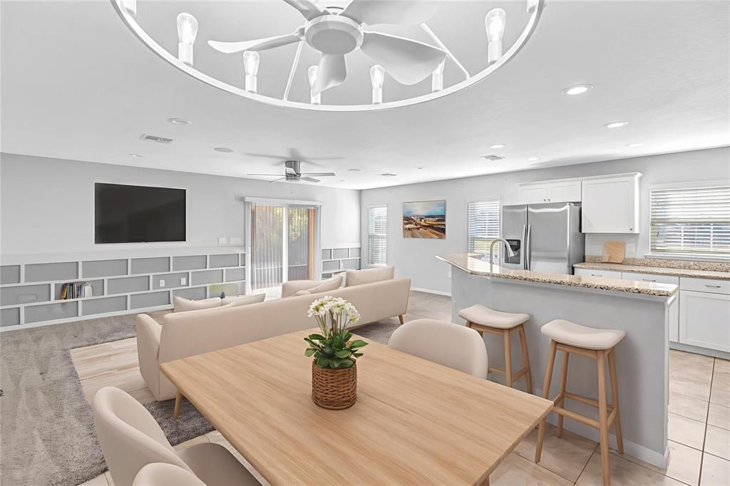 待售: $275,000 (3 贝兹, 2 浴室, 1801 平方英尺)