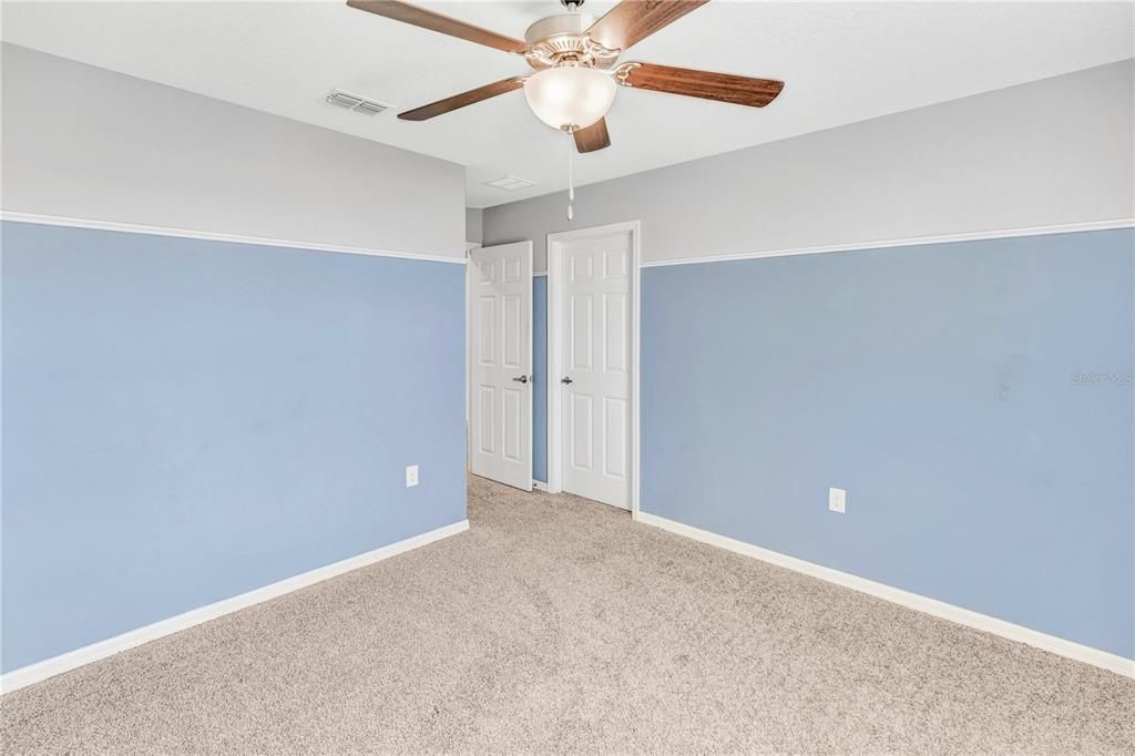 待售: $275,000 (3 贝兹, 2 浴室, 1801 平方英尺)