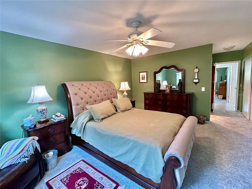 待售: $249,900 (2 贝兹, 2 浴室, 1400 平方英尺)