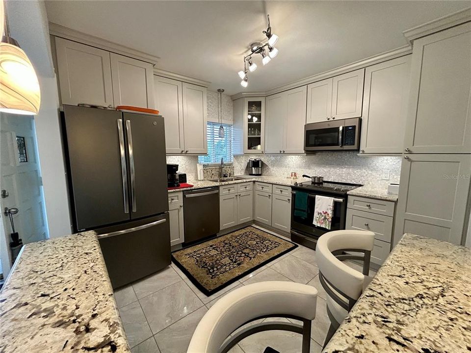 待售: $249,900 (2 贝兹, 2 浴室, 1400 平方英尺)