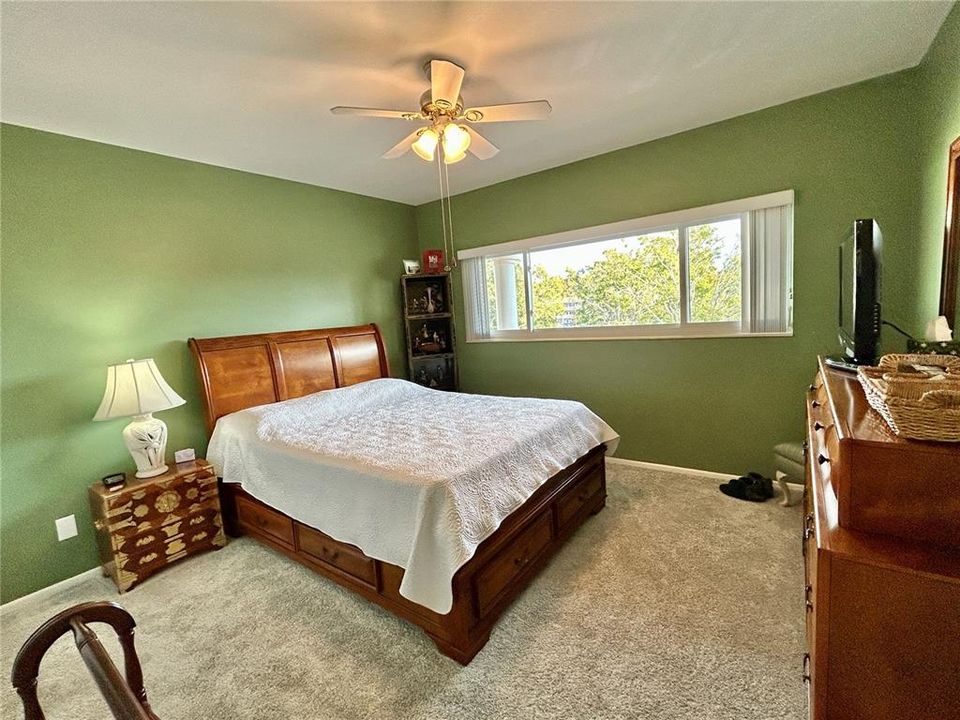 待售: $249,900 (2 贝兹, 2 浴室, 1400 平方英尺)