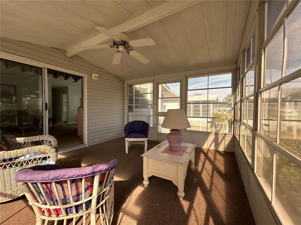 For Sale: $149,000 (2 beds, 2 baths, 1176 Square Feet)