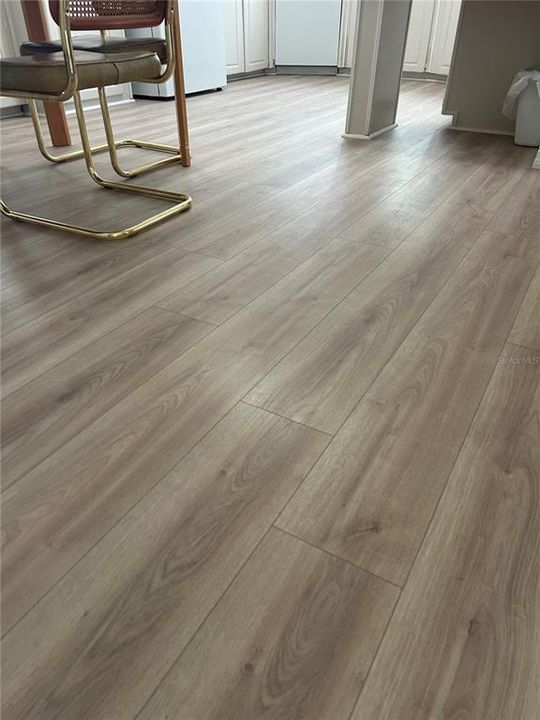 For Sale: $149,000 (2 beds, 2 baths, 1176 Square Feet)