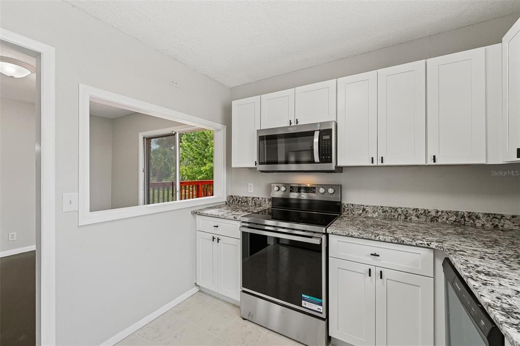 For Sale: $435,000 (3 beds, 2 baths, 1575 Square Feet)