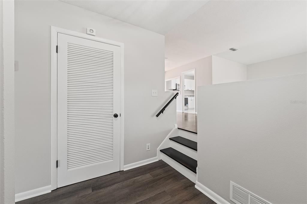 For Sale: $435,000 (3 beds, 2 baths, 1575 Square Feet)