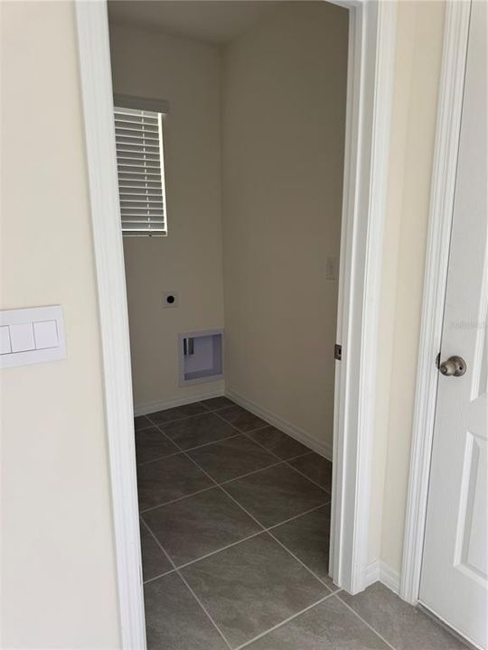 En Renta: $2,350 (3 camas, 2 baños, 1606 Pies cuadrados)