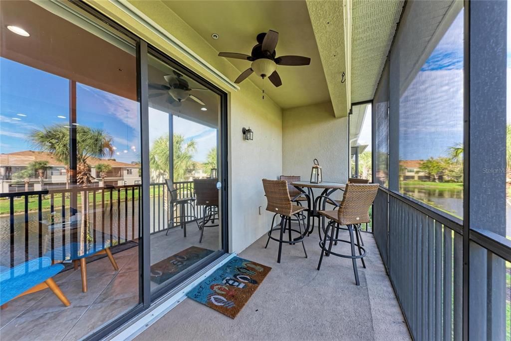 На продажу: $274,900 (2 спален, 2 ванн, 1228 Квадратных фут)