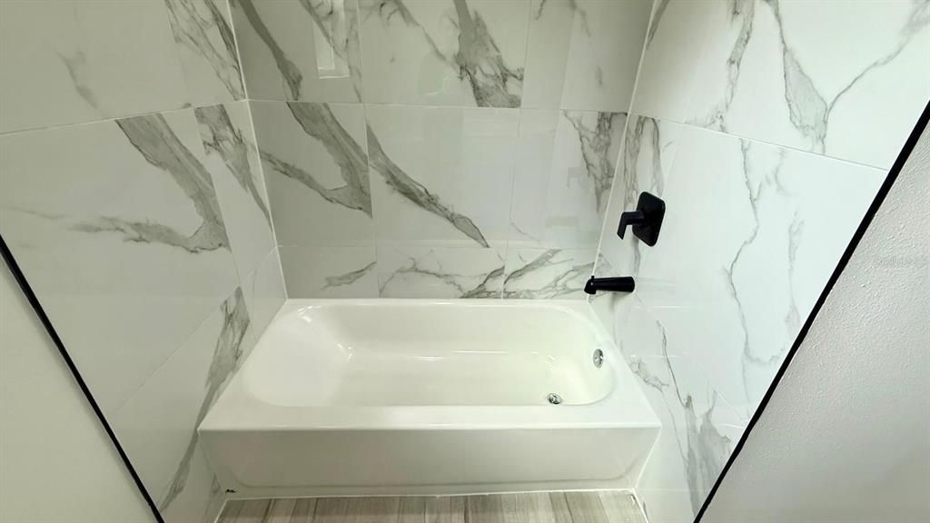 For Sale: $299,000 (4 beds, 2 baths, 1816 Square Feet)