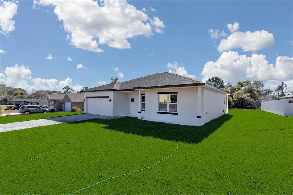 For Sale: $299,000 (4 beds, 2 baths, 1816 Square Feet)