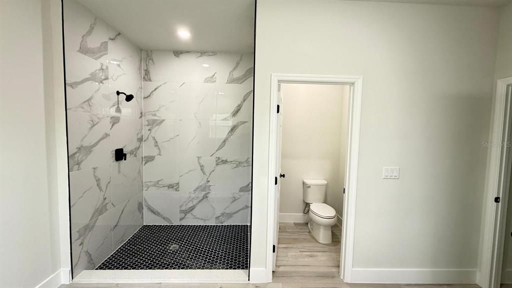 For Sale: $299,000 (4 beds, 2 baths, 1816 Square Feet)