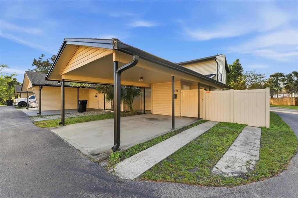 待售: $215,000 (3 贝兹, 2 浴室, 1294 平方英尺)