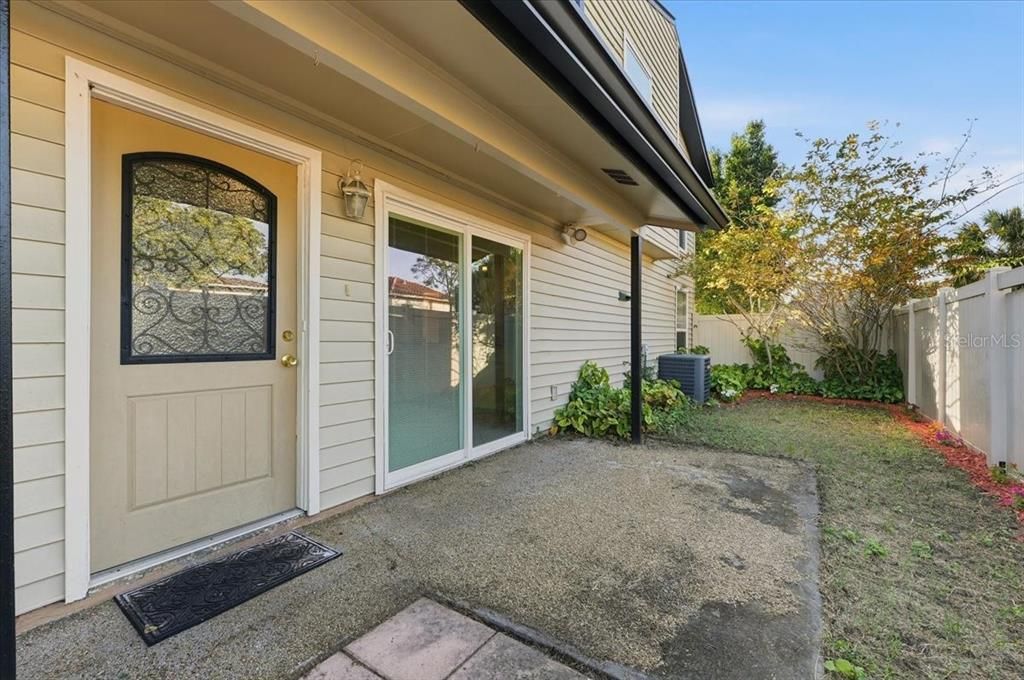 待售: $215,000 (3 贝兹, 2 浴室, 1294 平方英尺)