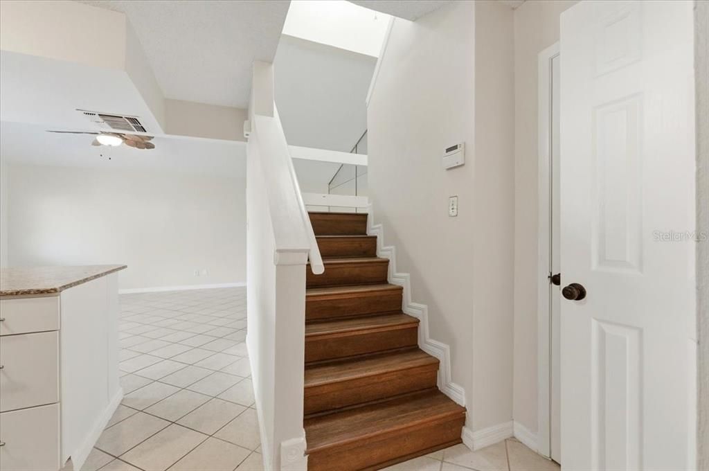 待售: $215,000 (3 贝兹, 2 浴室, 1294 平方英尺)