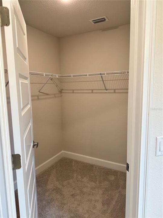 待售: $404,750 (3 贝兹, 3 浴室, 2117 平方英尺)