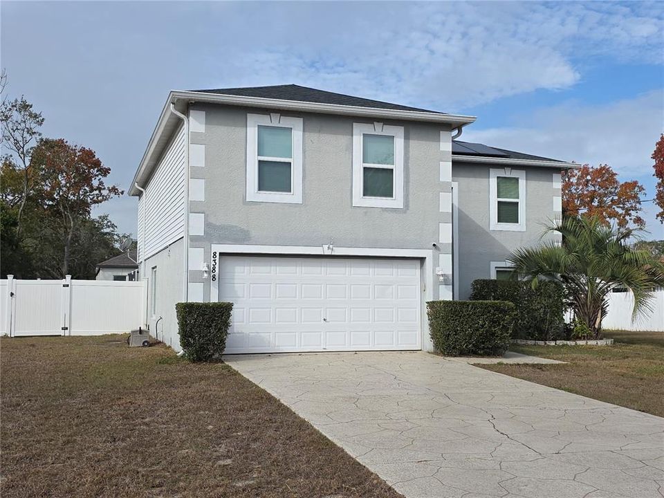 En Venta: $415,000 (4 camas, 2 baños, 2800 Pies cuadrados)