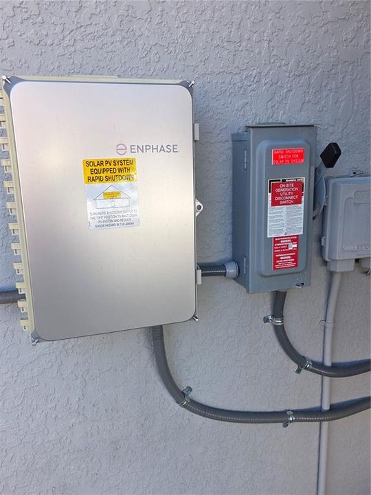 En Venta: $415,000 (4 camas, 2 baños, 2800 Pies cuadrados)