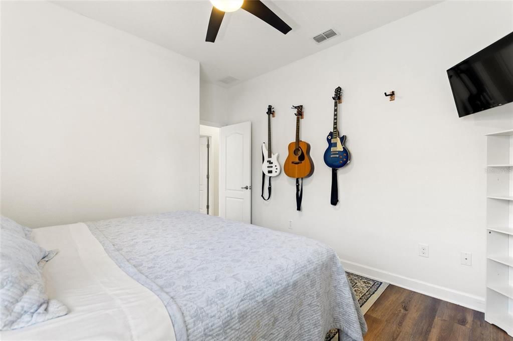 En Venta: $499,000 (4 camas, 3 baños, 2381 Pies cuadrados)