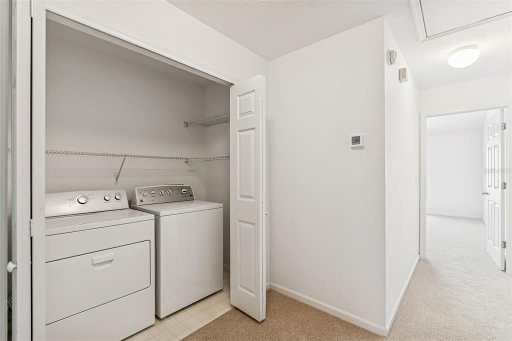 待售: $325,000 (2 贝兹, 2 浴室, 1274 平方英尺)