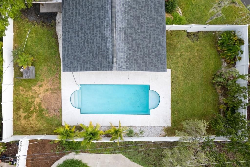 For Rent: $3,800 (4 beds, 2 baths, 1966 Square Feet)