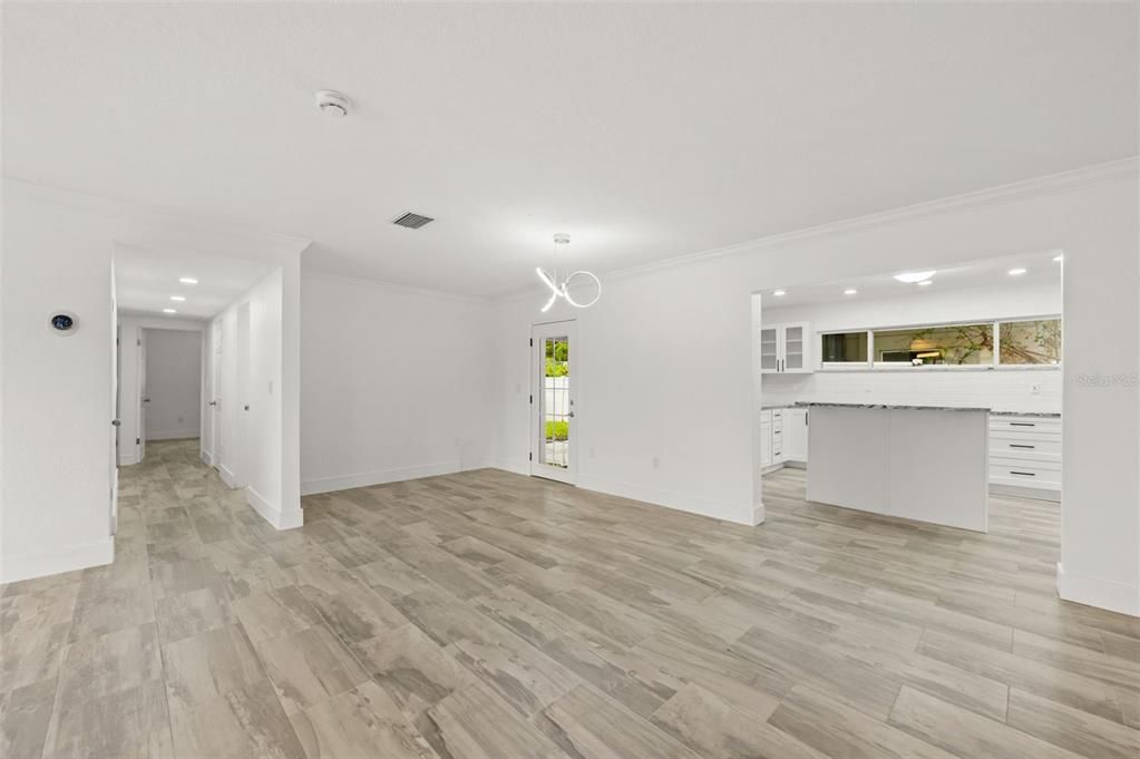 For Rent: $3,800 (4 beds, 2 baths, 1966 Square Feet)