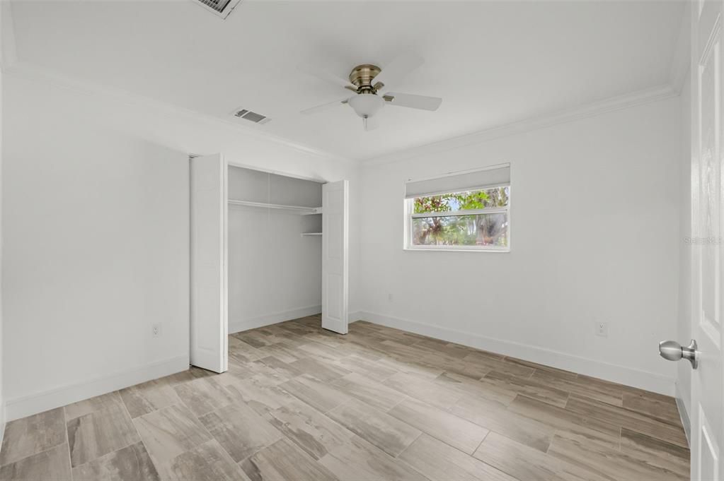 For Rent: $3,800 (4 beds, 2 baths, 1966 Square Feet)