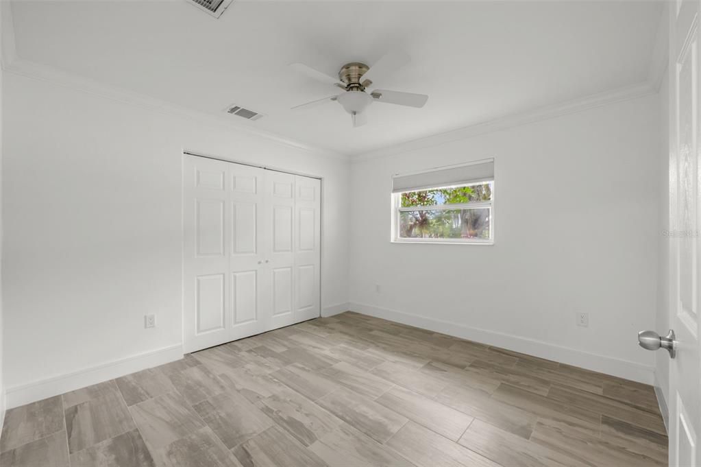 For Rent: $3,800 (4 beds, 2 baths, 1966 Square Feet)