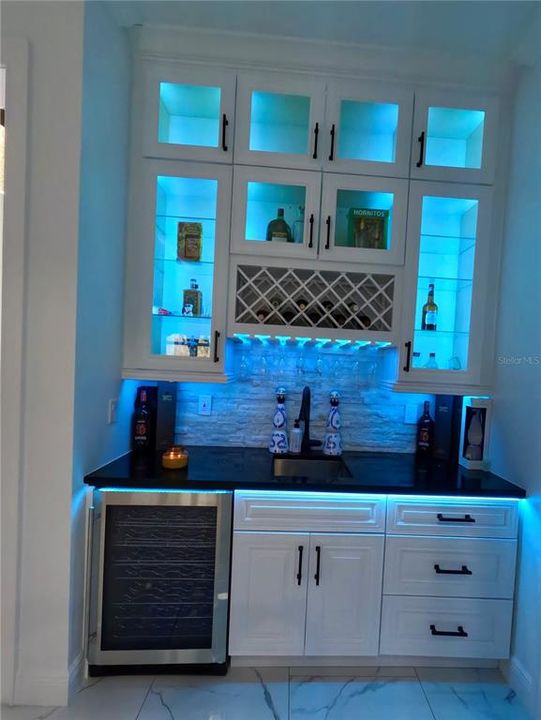 待售: $1,200,000 (4 贝兹, 4 浴室, 3362 平方英尺)