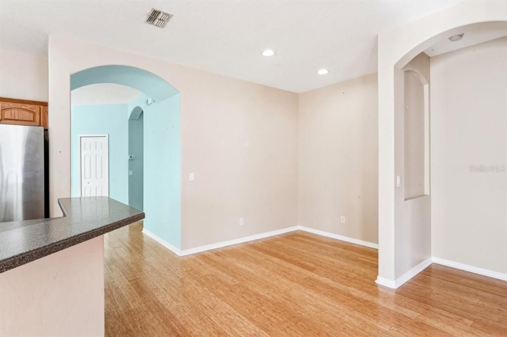 For Sale: $375,000 (4 beds, 2 baths, 1938 Square Feet)