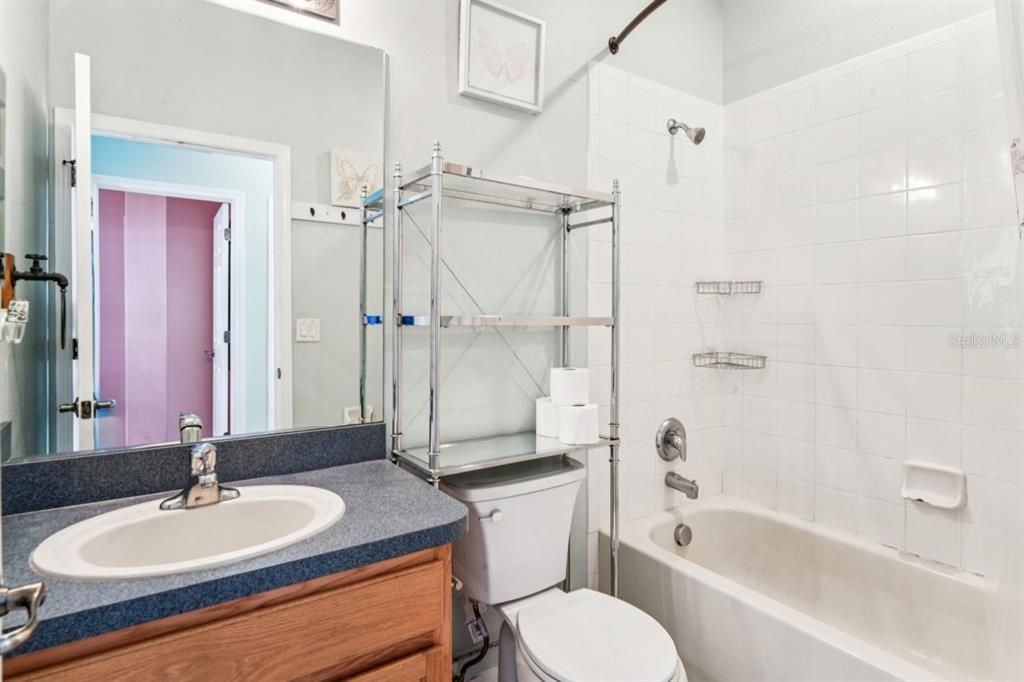 For Sale: $375,000 (4 beds, 2 baths, 1938 Square Feet)