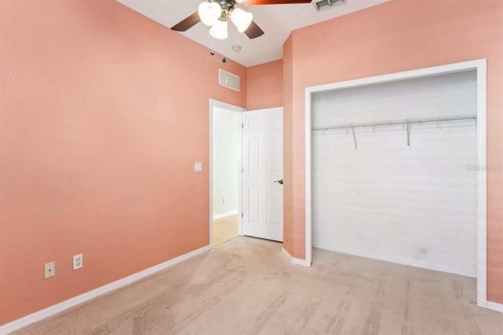 For Sale: $375,000 (4 beds, 2 baths, 1938 Square Feet)