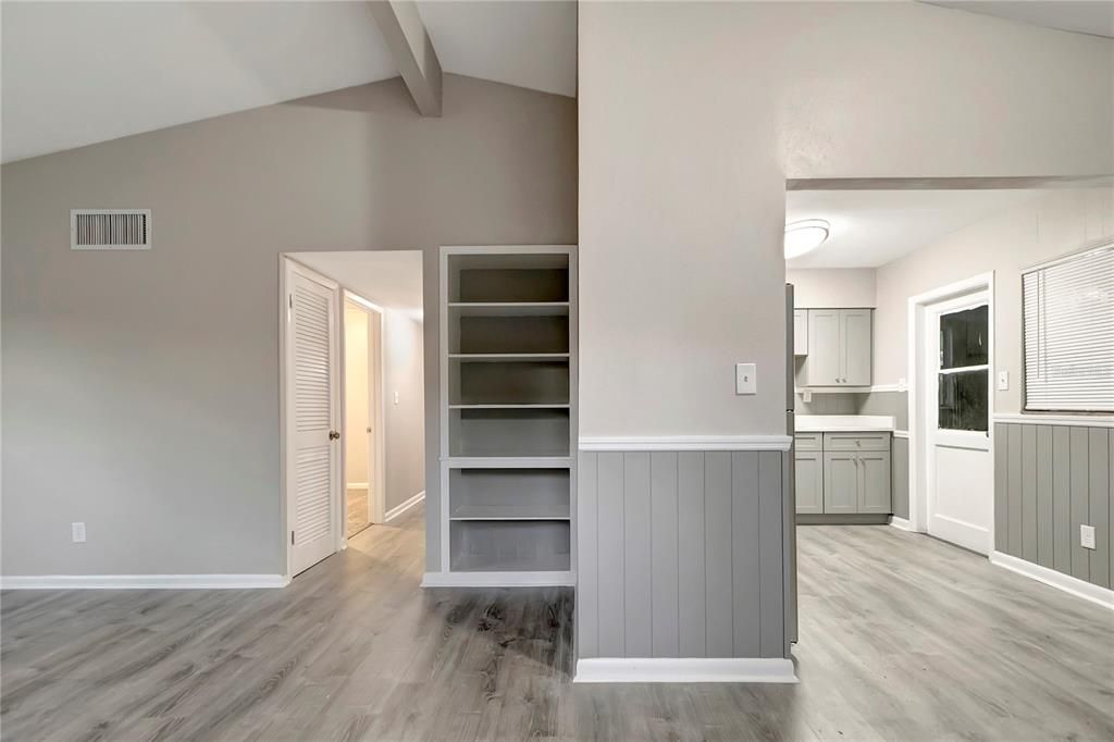 待售: $299,000 (3 贝兹, 2 浴室, 1000 平方英尺)