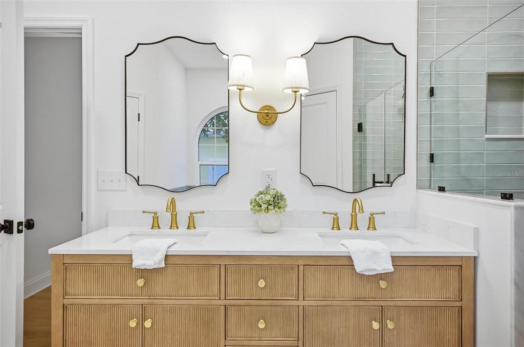 待售: $1,095,000 (5 贝兹, 3 浴室, 3290 平方英尺)