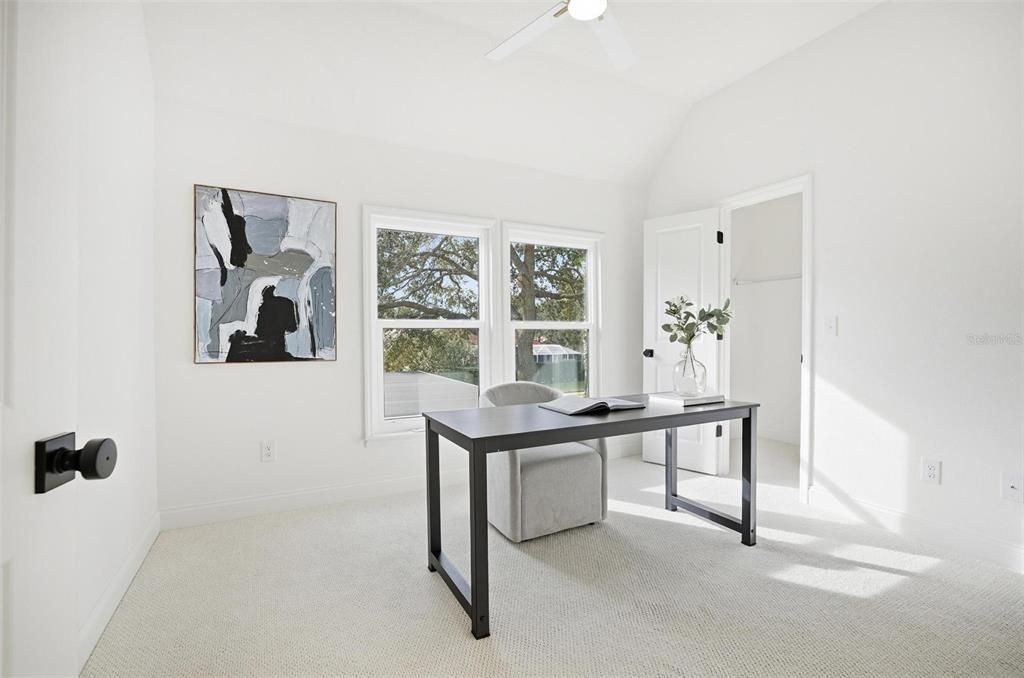 待售: $1,095,000 (5 贝兹, 3 浴室, 3290 平方英尺)