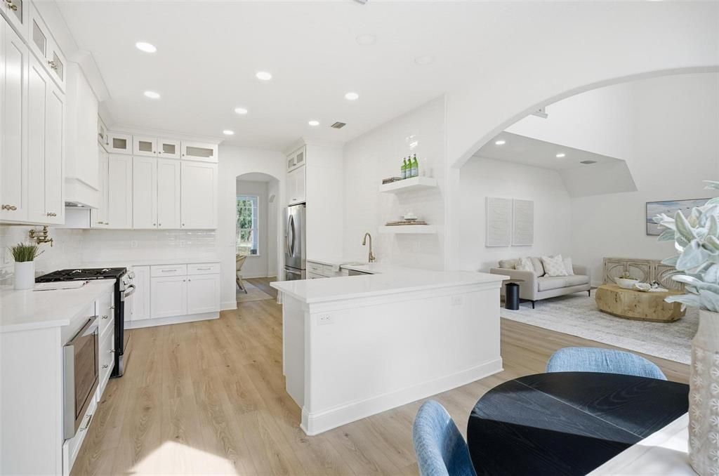 待售: $1,095,000 (5 贝兹, 3 浴室, 3290 平方英尺)