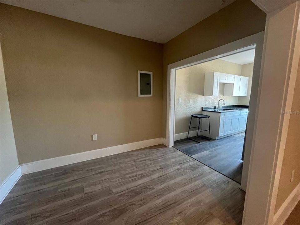 For Rent: $1,500 (1 beds, 1 baths, 552 Square Feet)