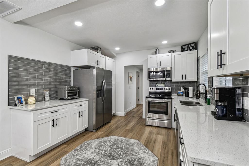 En Venta: $355,000 (3 camas, 2 baños, 1104 Pies cuadrados)