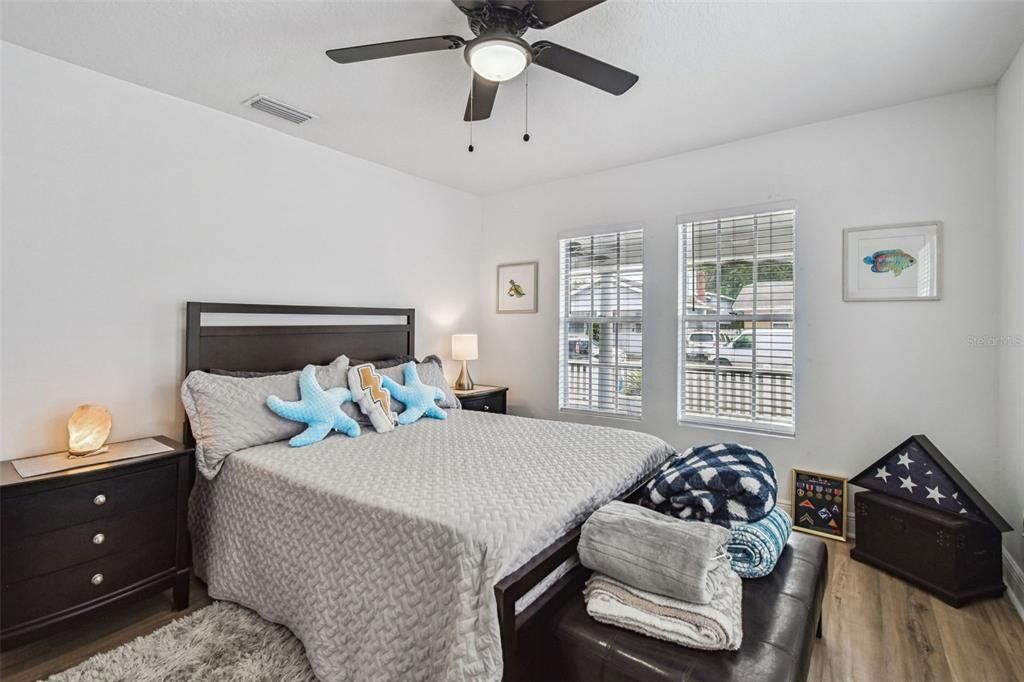 En Venta: $355,000 (3 camas, 2 baños, 1104 Pies cuadrados)