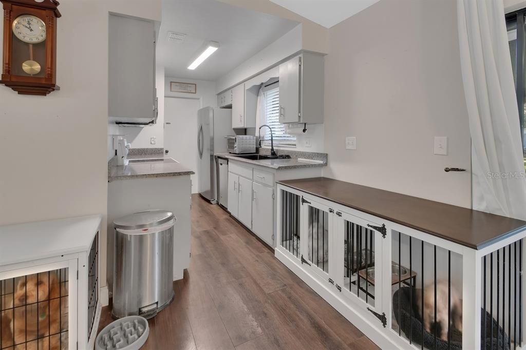 待售: $224,900 (2 贝兹, 2 浴室, 888 平方英尺)