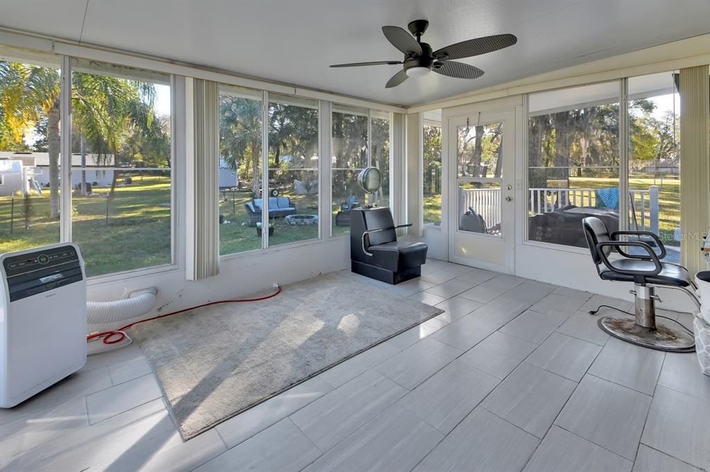 待售: $224,900 (2 贝兹, 2 浴室, 888 平方英尺)