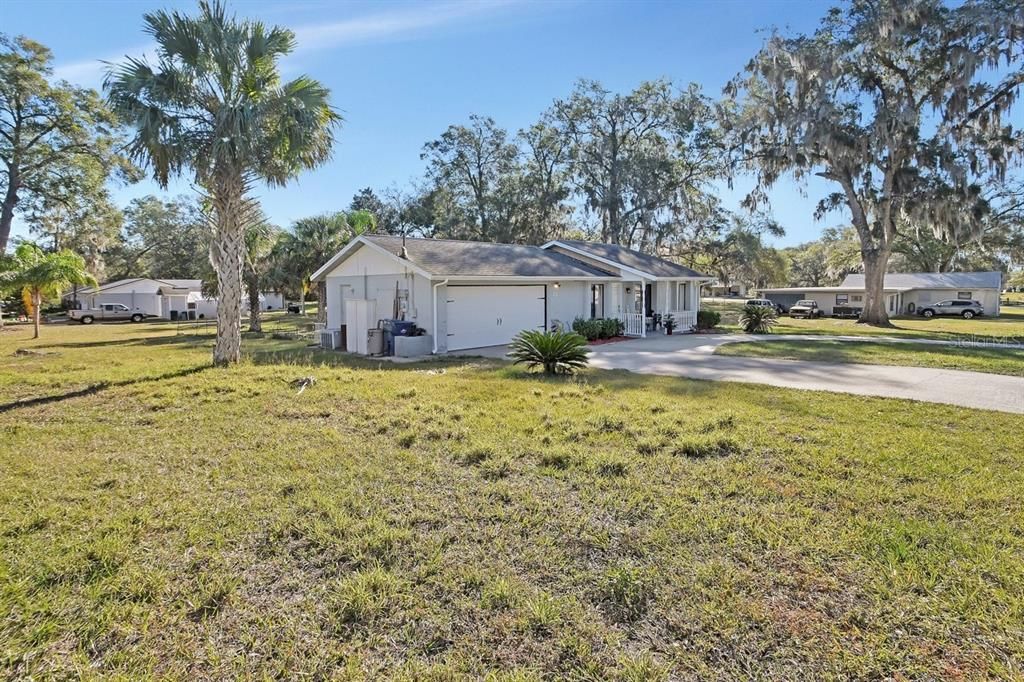 待售: $224,900 (2 贝兹, 2 浴室, 888 平方英尺)