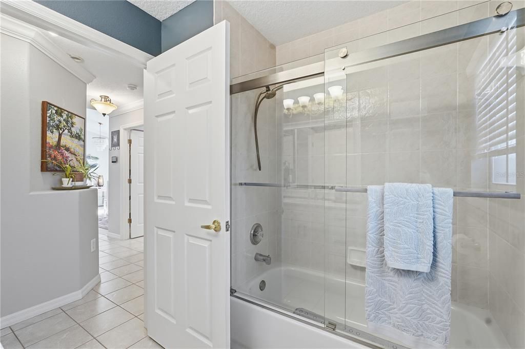 For Sale: $480,000 (3 beds, 3 baths, 2430 Square Feet)