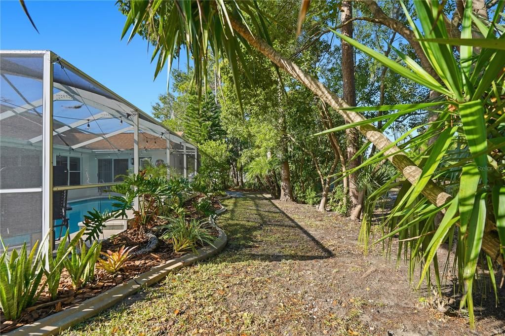 For Sale: $480,000 (3 beds, 3 baths, 2430 Square Feet)