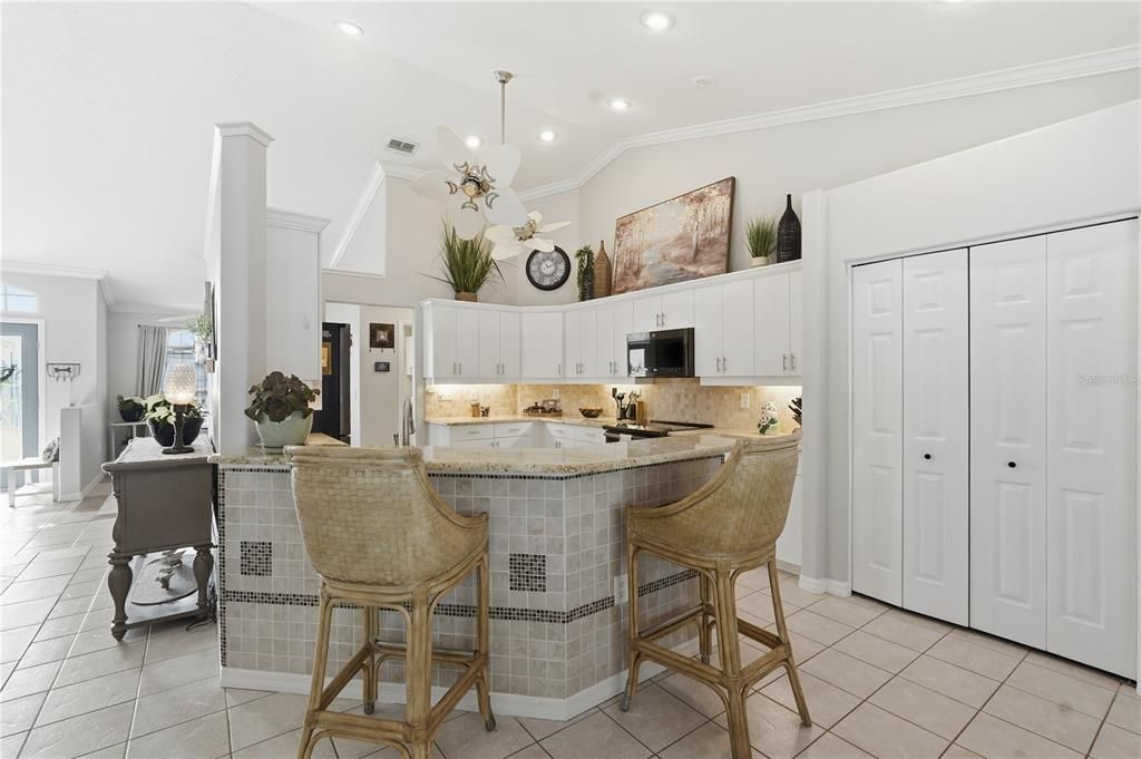 For Sale: $480,000 (3 beds, 3 baths, 2430 Square Feet)