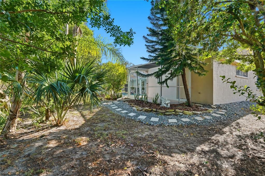 For Sale: $480,000 (3 beds, 3 baths, 2430 Square Feet)